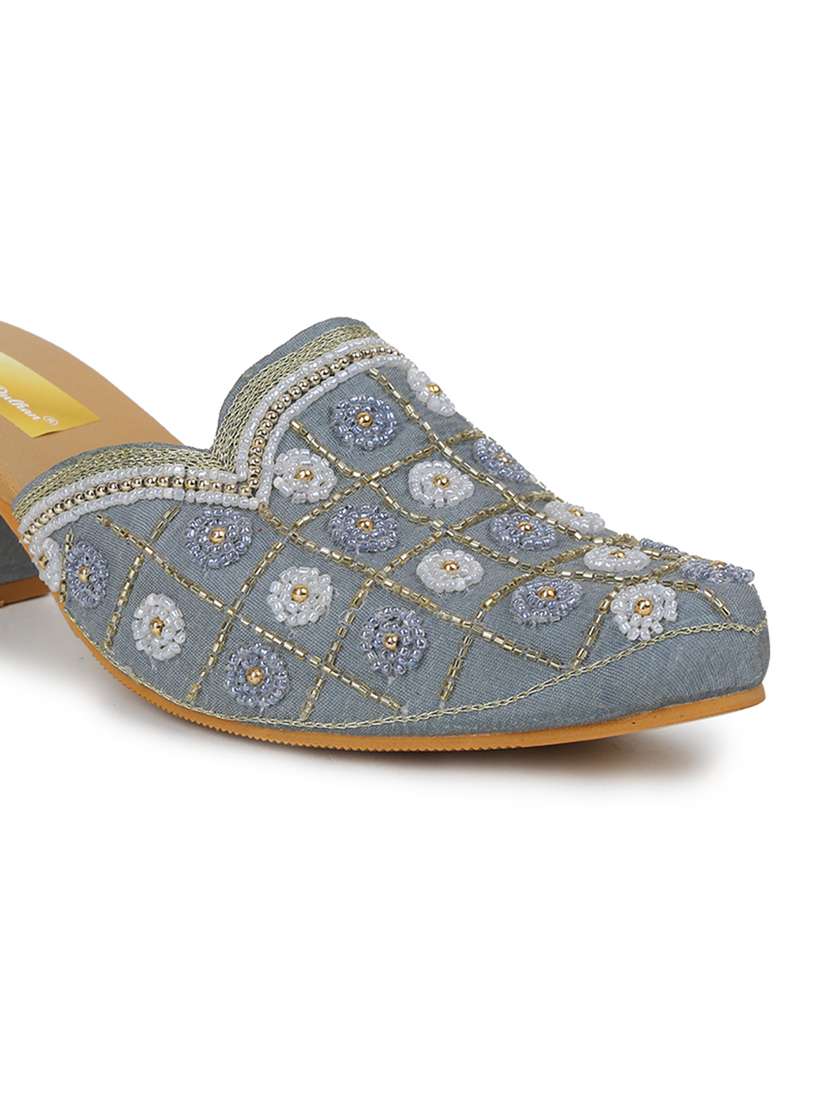 women embellished ethnic sandal - 19418247 -  Standard Image - 6