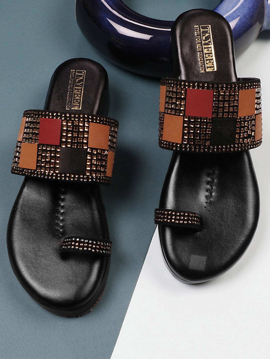 black one toe sandal - 19436652 - Zoom Image - 0
