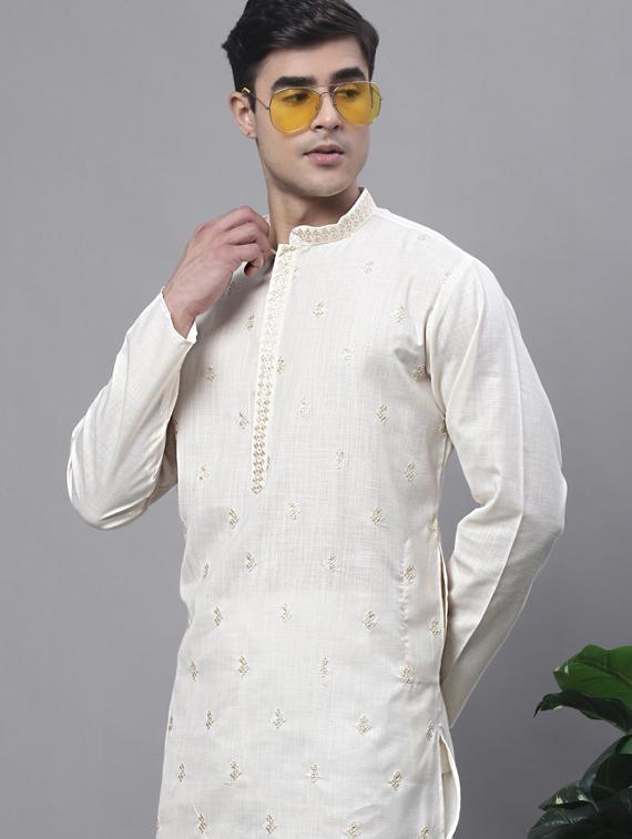 white embroidered kurta pyjama set - 19453332 - Standard Image - 4