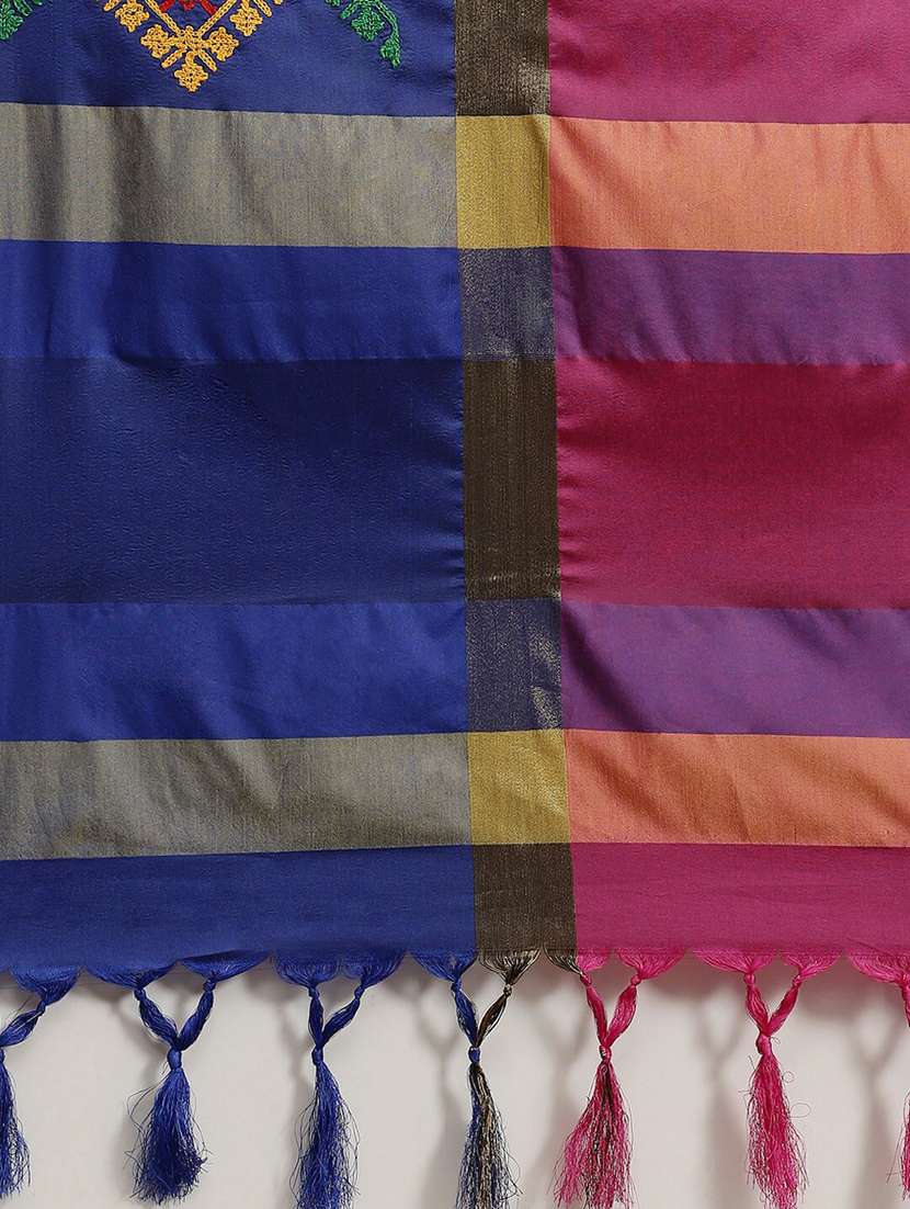 women's embroidered saree - 19473370 -  Standard Image - 4