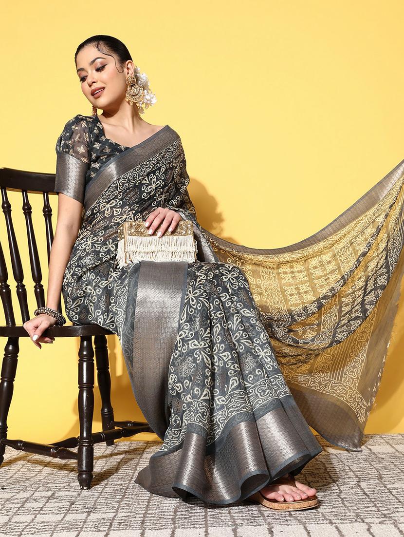 self design florals printed saree - 19473645 - Standard Image - 4