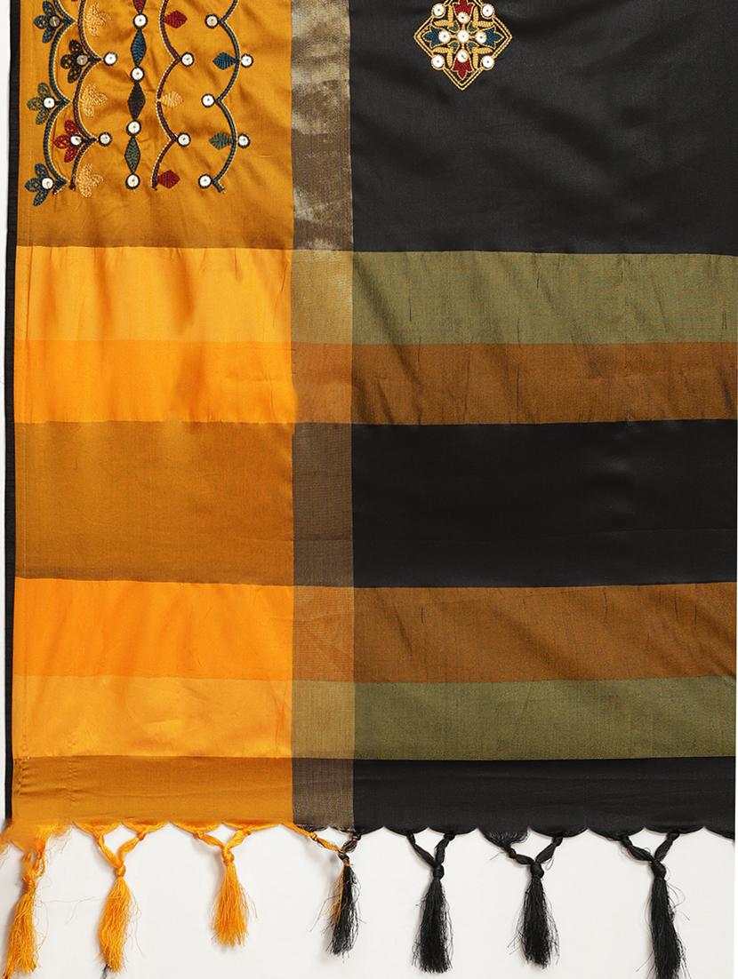 women's embroidered saree with blouse - 19473720 - Standard Image - 4