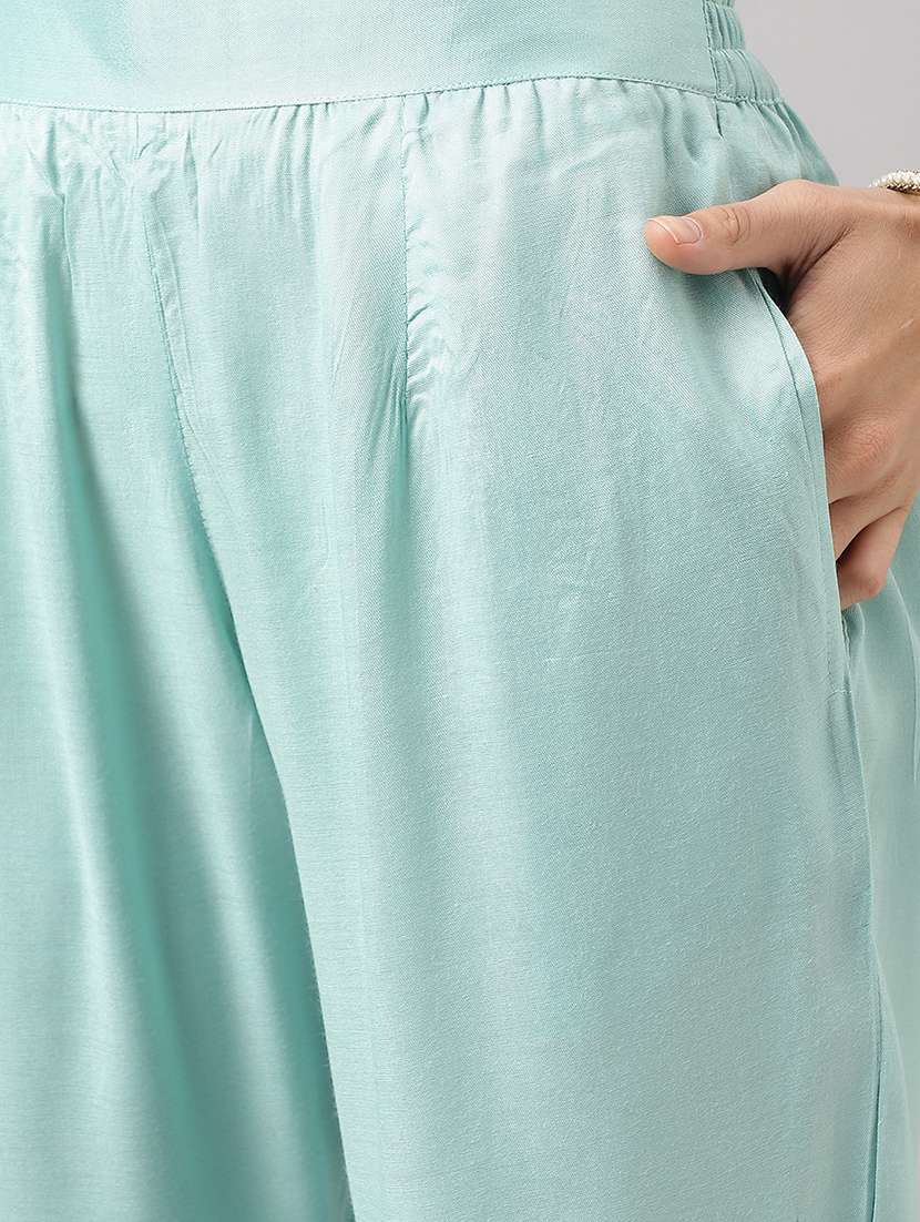 women three quarter sleeve kurta pant with dupatta set - 19476519 -  Standard Image - 4