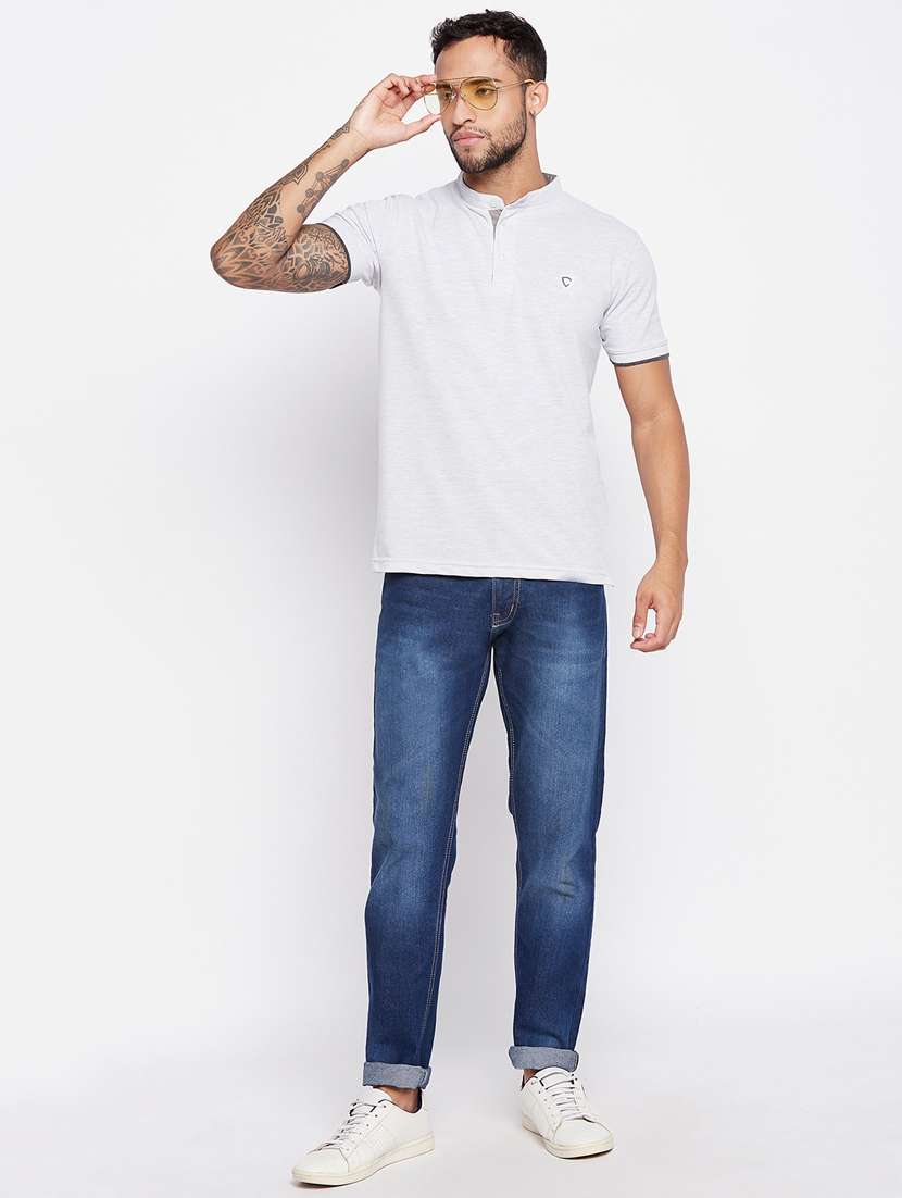 white solid t-shirt - 19481145 -  Standard Image - 4