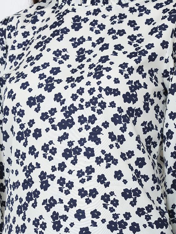 white crepe a line top - 19490088 - Standard Image - 4