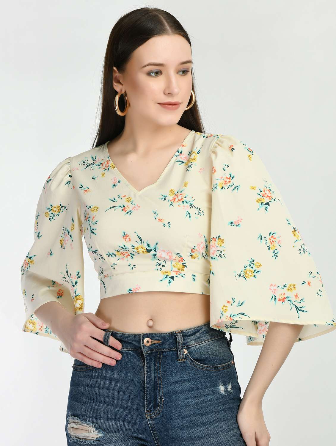 women's crop v neck top