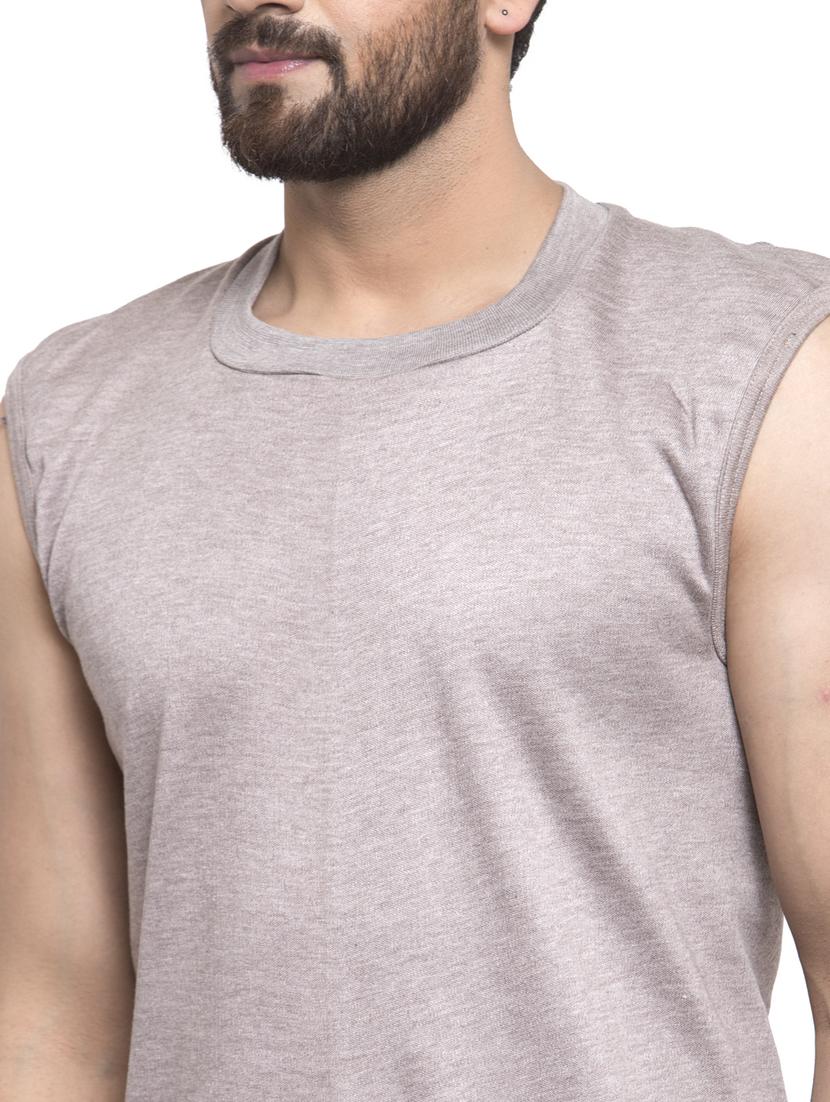 men round neck solid t-shirt - 19495102 - Standard Image - 4
