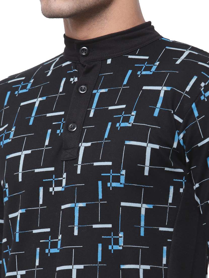 men standing collar printed t-shirt - 19495131 -  Standard Image - 4