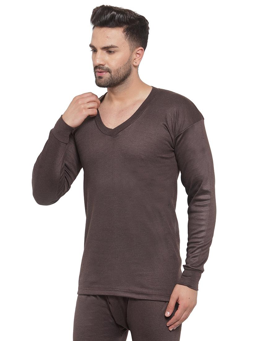 brown cotton thermal set - 19497504 -  Standard Image - 1