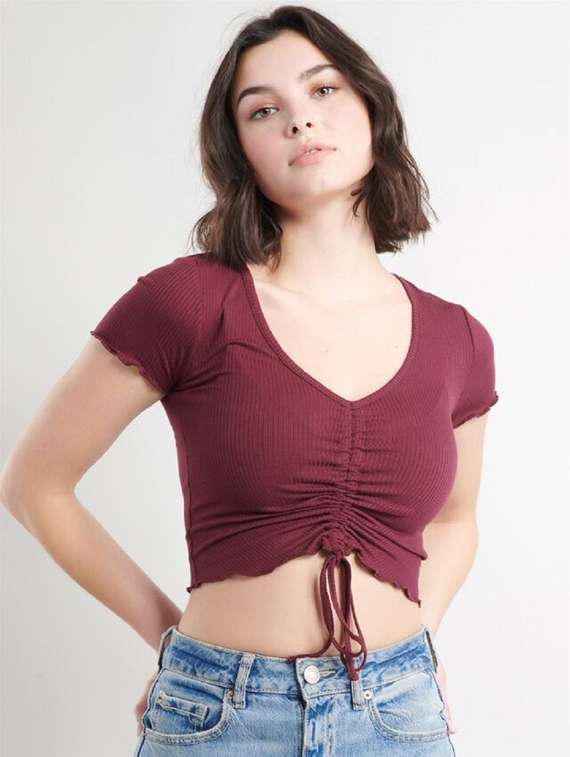 women's crop v neck top