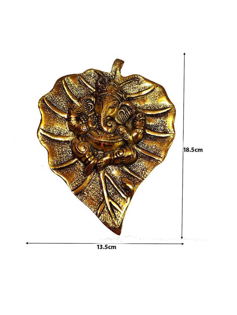 metal wall hanging sculpture by gunnu sales - 19518767 -  Standard Image - 4