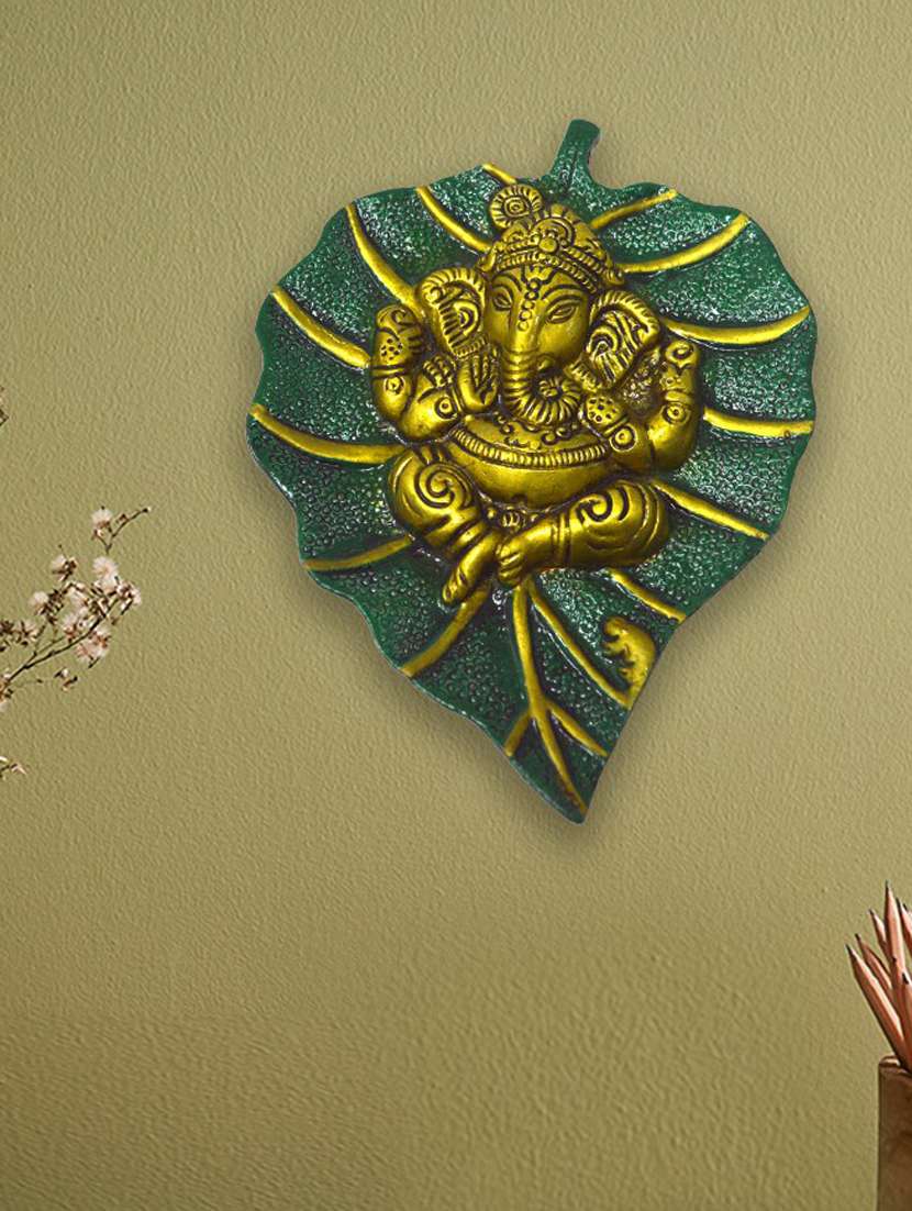 wall hanging sculpture by gunnu sales - 19518872 -  Standard Image - 1