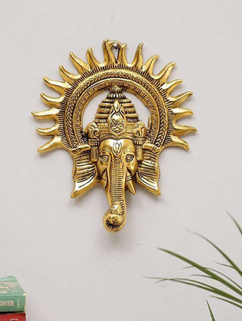 handcrafted decorative showpiece by gunnu sales