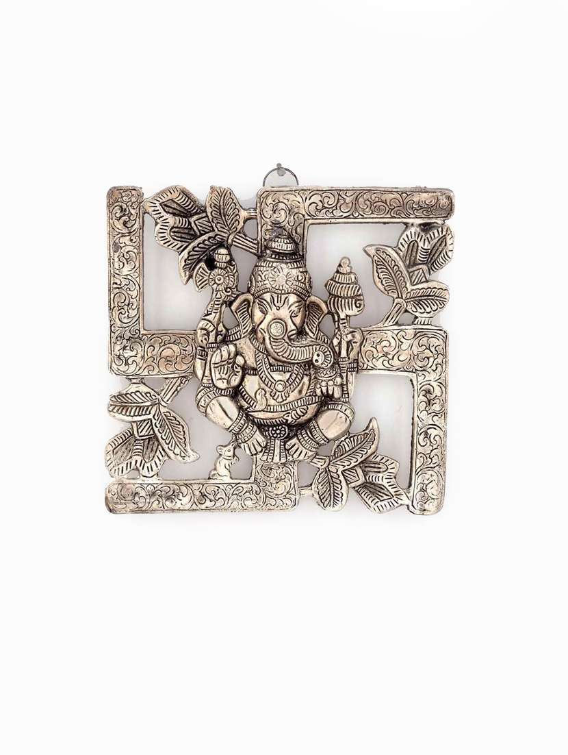 handcrafted decorative showpiece by gunnu sales