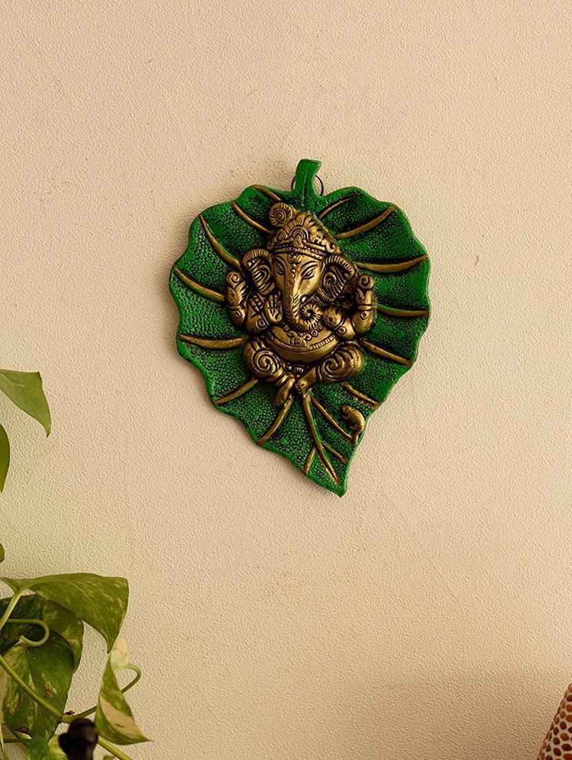 handcrafted decorative showpiece by gunnu sales - 19519343 - Standard Image - 1