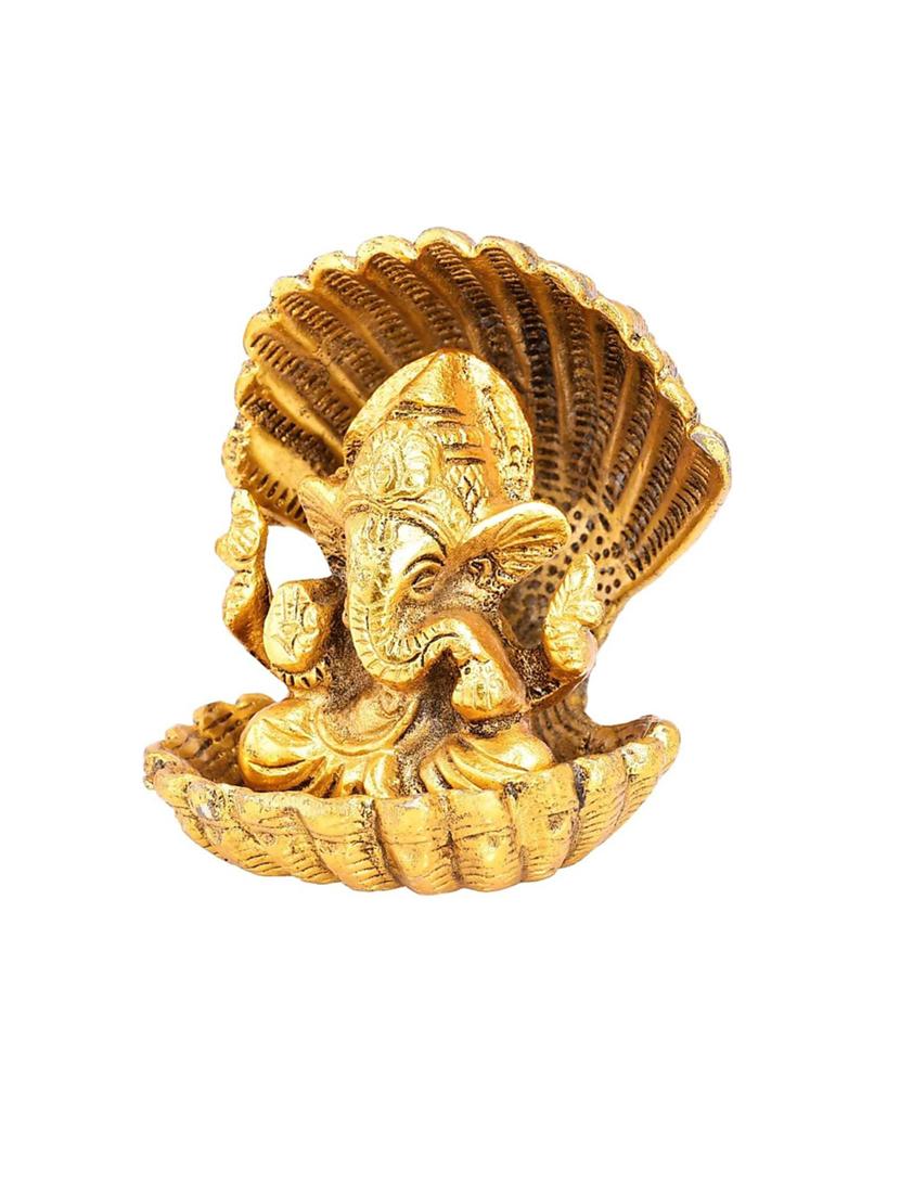 handcrafted decorative showpiece by gunnu sales - 19519353 - Standard Image - 1