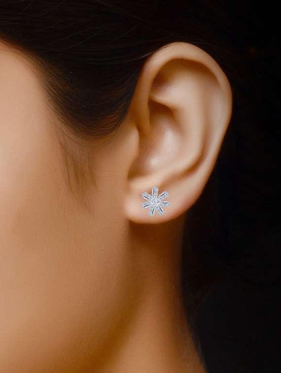 silver brass studs earring - 19520486 -  Standard Image - 1