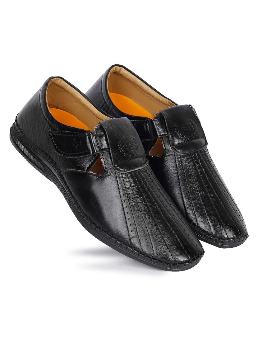 men's solid slip on sandal - 19539163 - Standard Image - 1