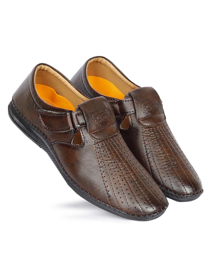 men's solid slip on sandal  - 19539164 -  Standard Image - 1