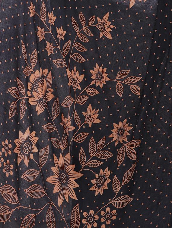 black printed dupatta - 19565937 - Standard Image - 4
