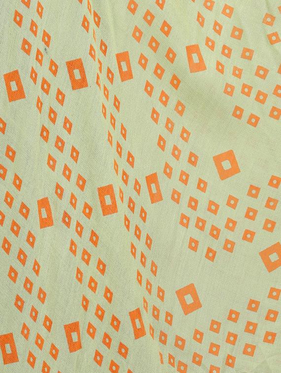 green bandhani print dupatta - 19565943 - Standard Image - 4