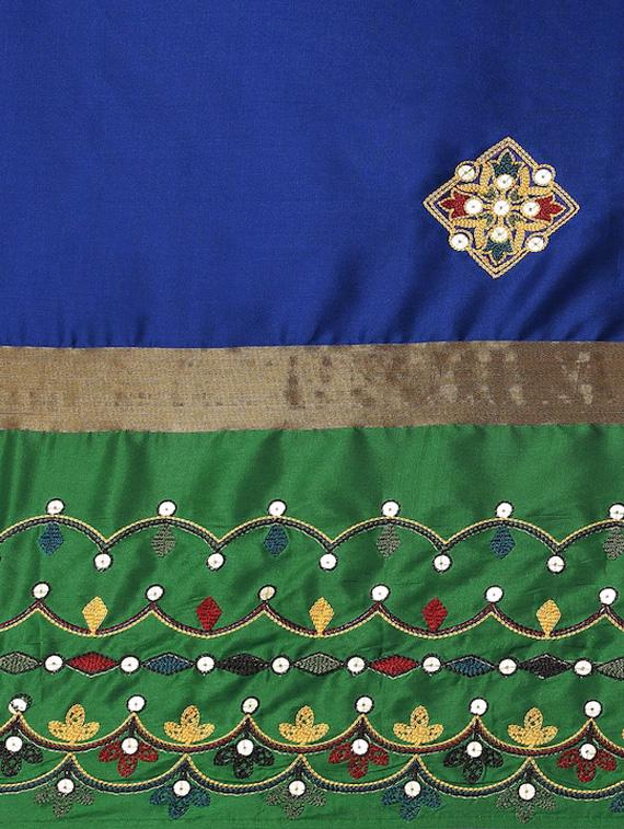 women's solid navy blue colored saree with blouse - 19572716 - Standard Image - 4