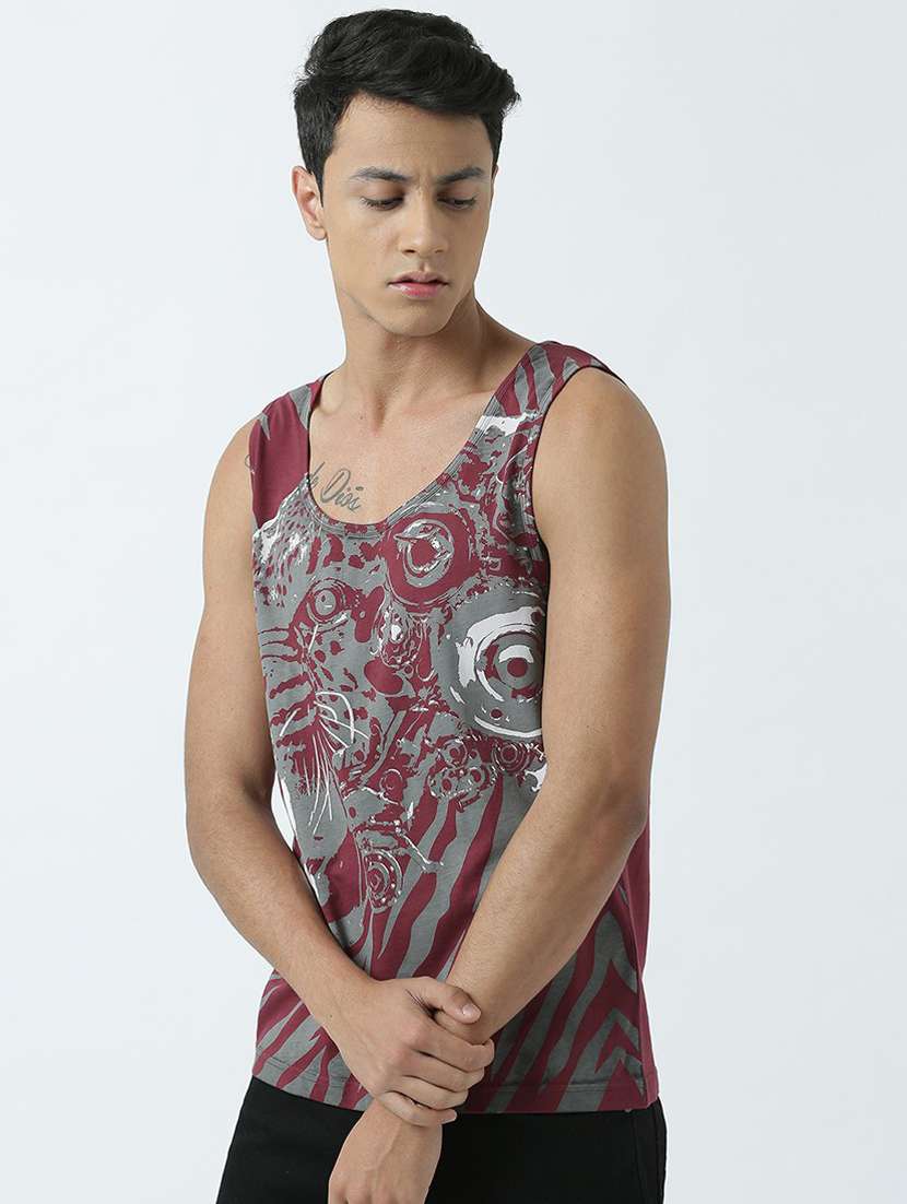 scoop neck printed regular vest - 19580433 -  Standard Image - 1