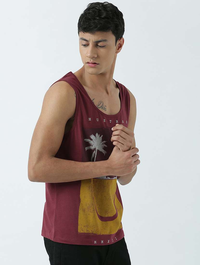 scoop neck printed regular vest - 19580437 -  Standard Image - 1