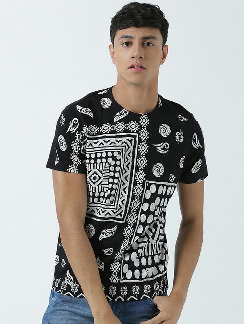 men front print short sleeve t-shirt - 19580477 - Standard Image - 0
