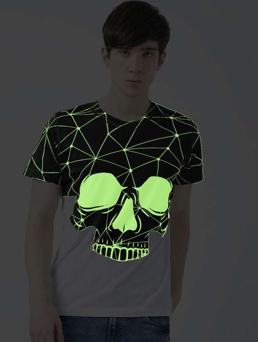 men front print short sleeve t-shirt - 19580598 -  Standard Image - 4