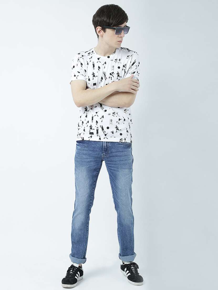 round neck printed regular t-shirt - 19580633 -  Standard Image - 4