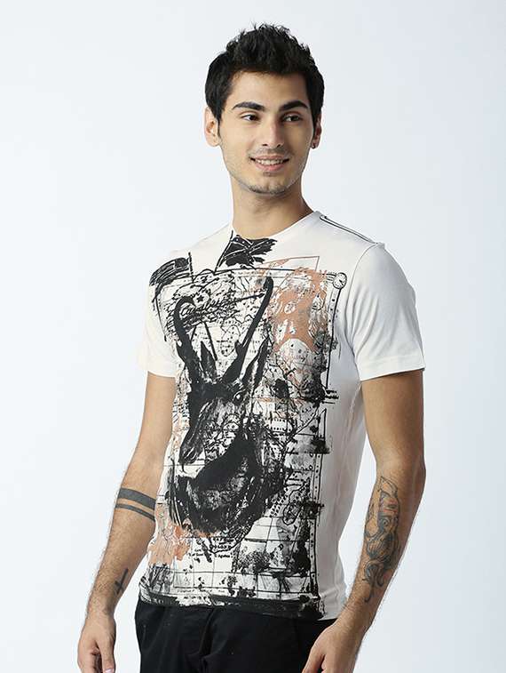 round neck printed regular t-shirt - 19581554 -  Standard Image - 1