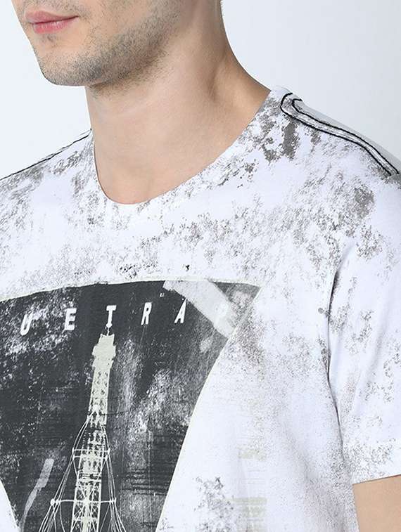 men crew neck front print t-shirt - 19581948 -  Standard Image - 4