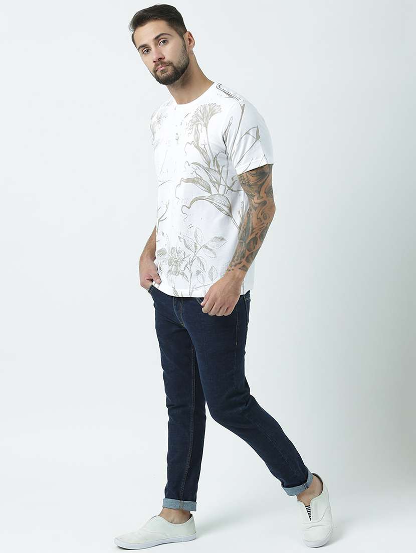 men round neck front print t-shirt - 19582044 -  Standard Image - 4