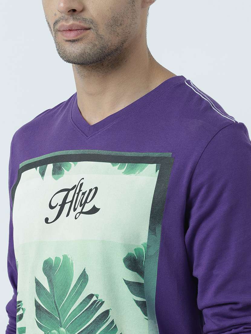 men v neck front print t-shirt - 19582068 -  Standard Image - 4