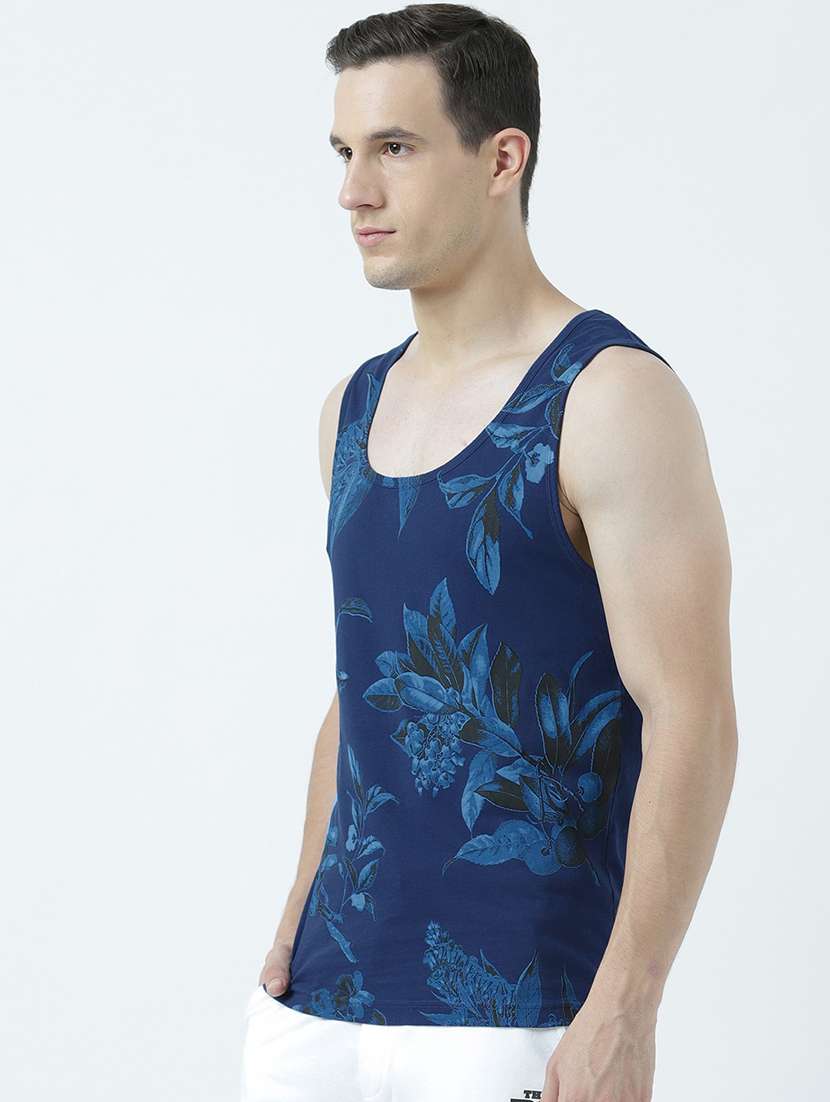 men printed sleeveless vest - 19582172 -  Standard Image - 1