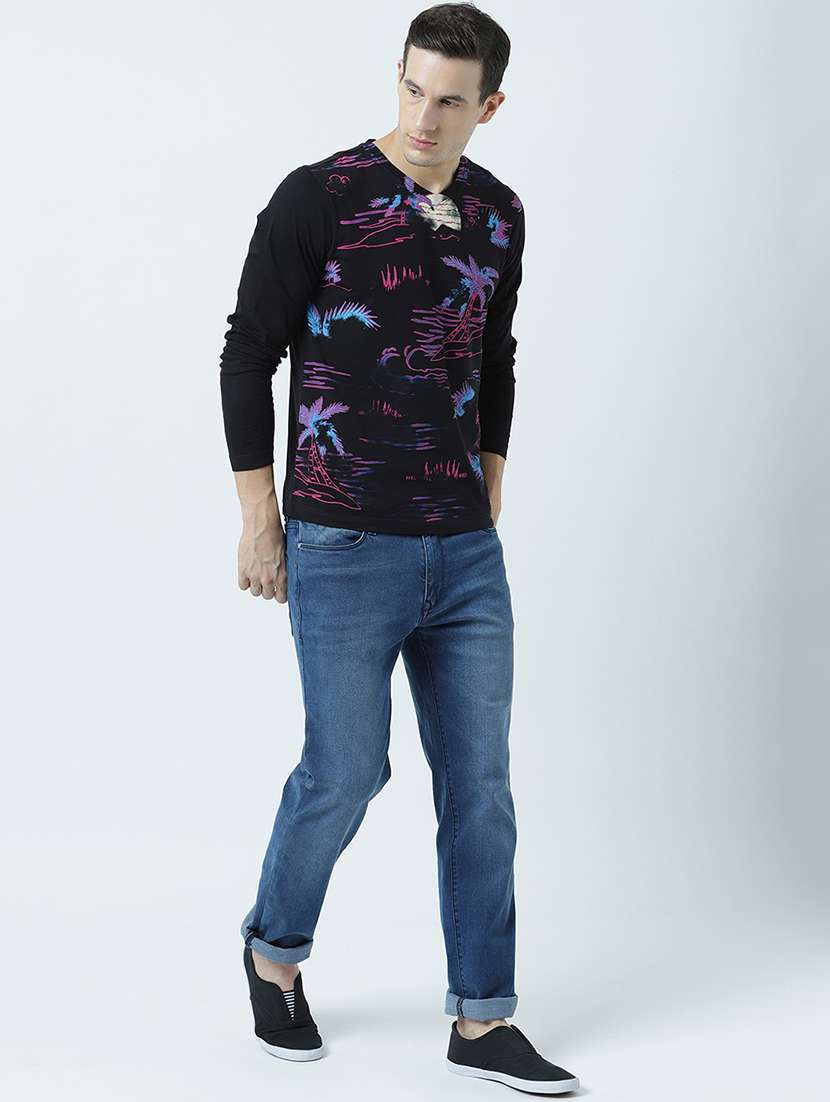 v neck printed t-shirt - 19582208 -  Standard Image - 4