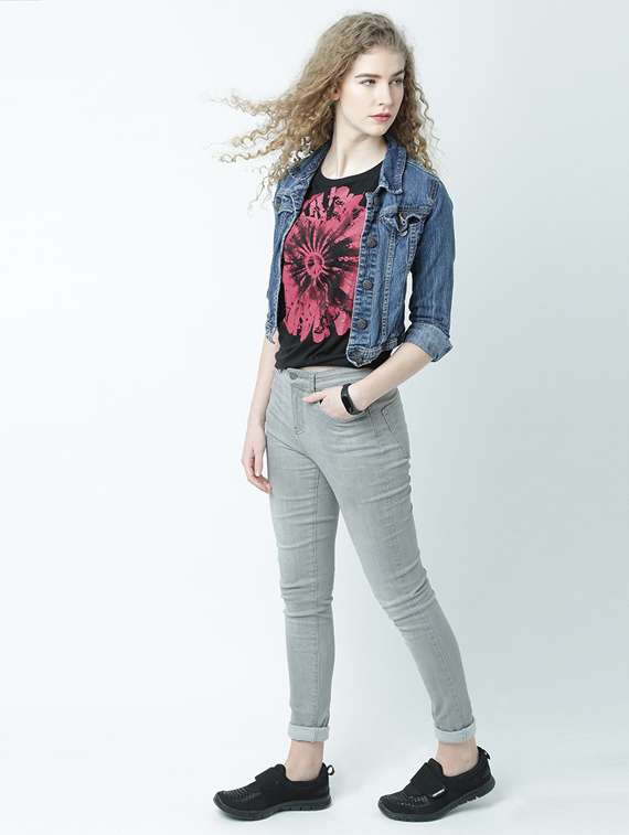 women's front print round neck t-shirt - 19582910 -  Standard Image - 4