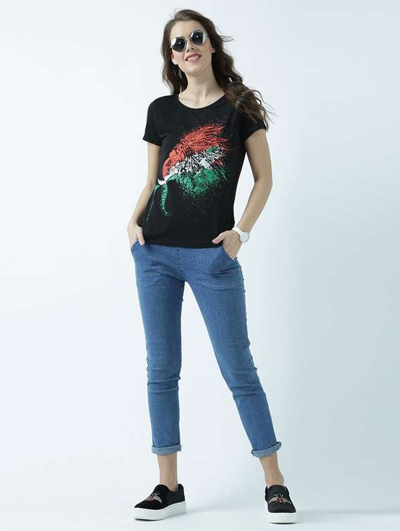 black printed round neck t-shirt - 19582912 -  Standard Image - 4