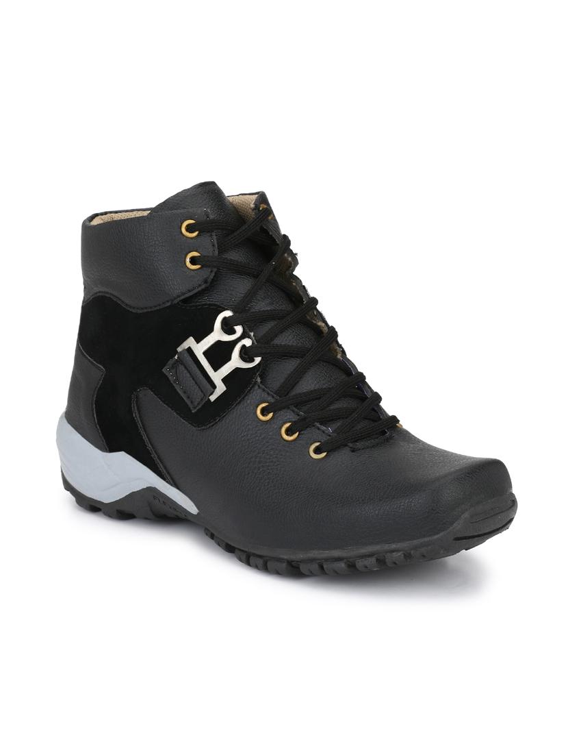 men lace up hiking boot - 19585168 -  Zoom Image - 0
