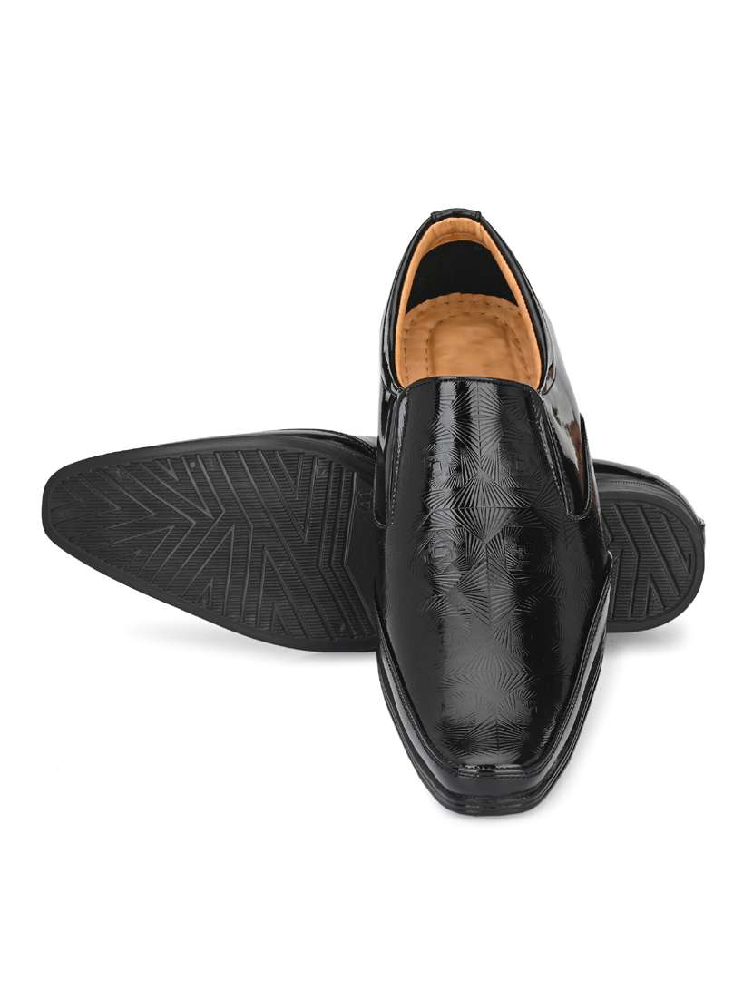 black slip on shoes - 19585472 -  Standard Image - 4
