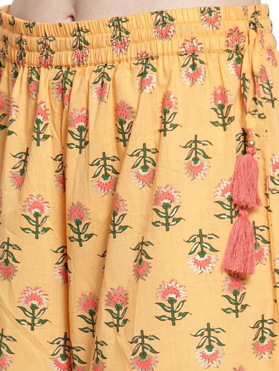 yellow printed cullottes palazzo - 19600789 - Standard Image - 4