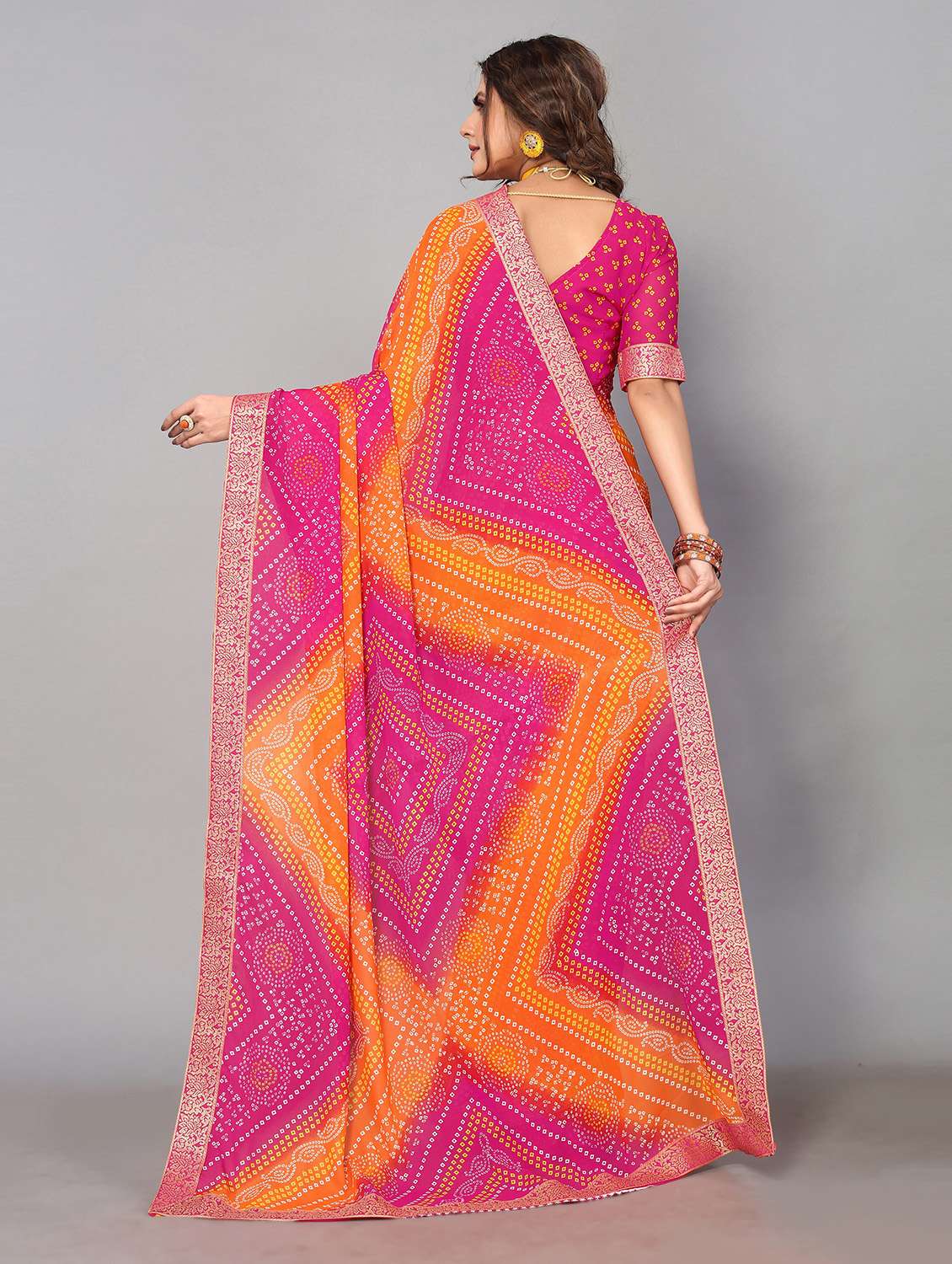 printed bandhani saree with blouse - 19601743 -  Standard Image - 1