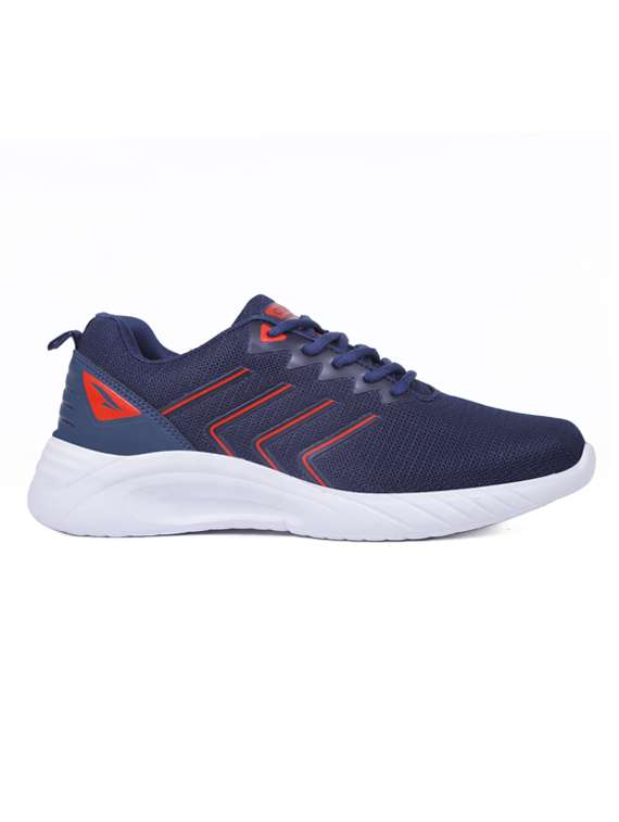 men lace up sports shoes - 19607966 -  Standard Image - 1