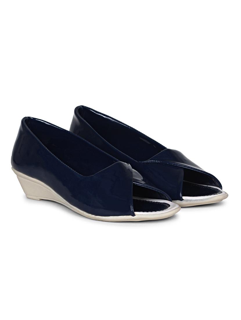 digiware wedge for women - 19618766 - Standard Image - 1