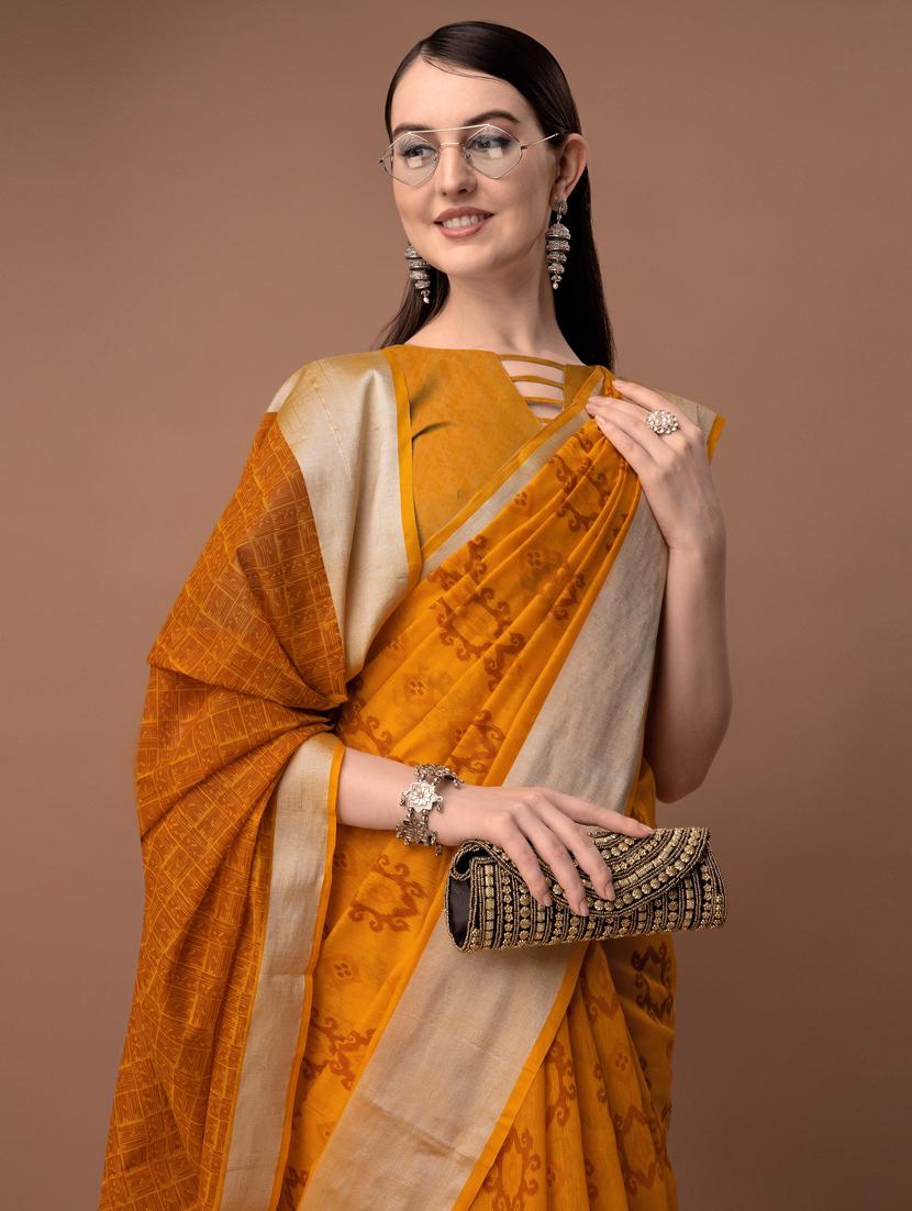 solid with borders handloom saree - 19626272 - Standard Image - 4