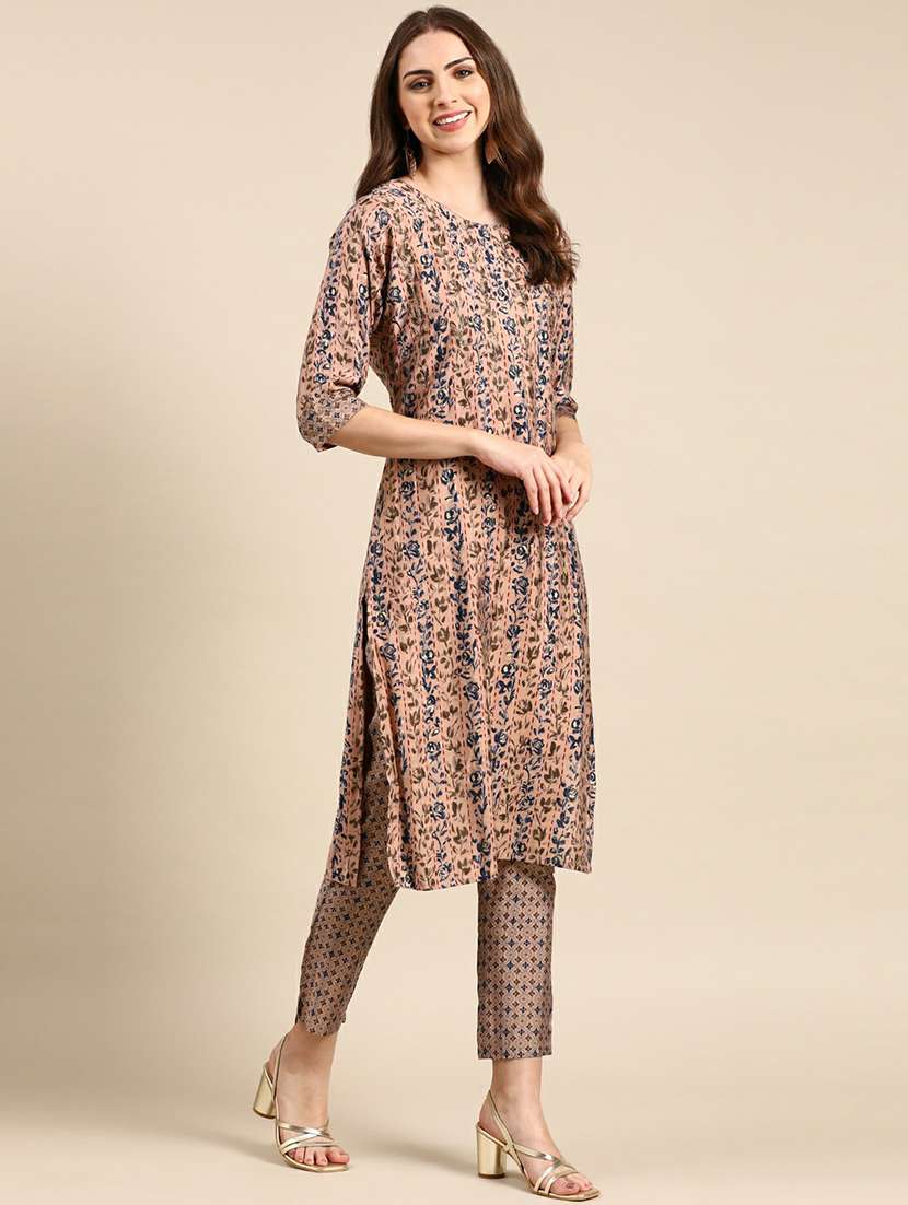 women floral printed round neck kurta pant set - 19631384 - Standard Image - 4