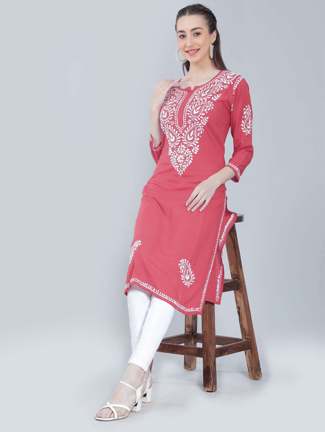 notch neck chikankari straight kurta - 19631900 - Standard Image - 4