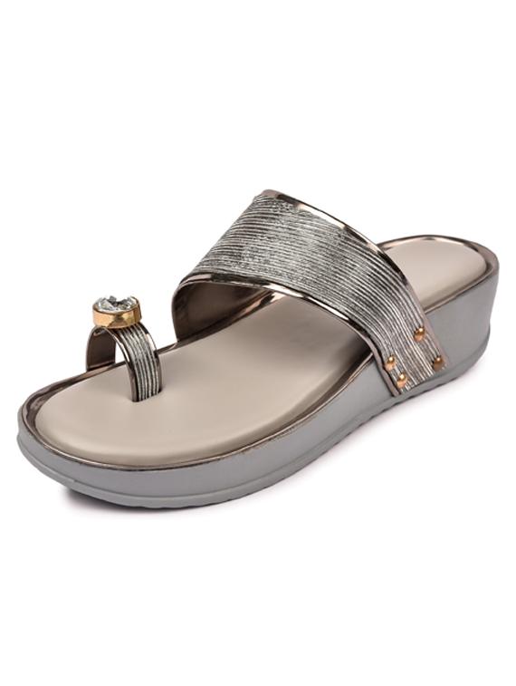 reezz's trendy collections of wedges sandal for women & girls. - 19643596 - Standard Image - 1