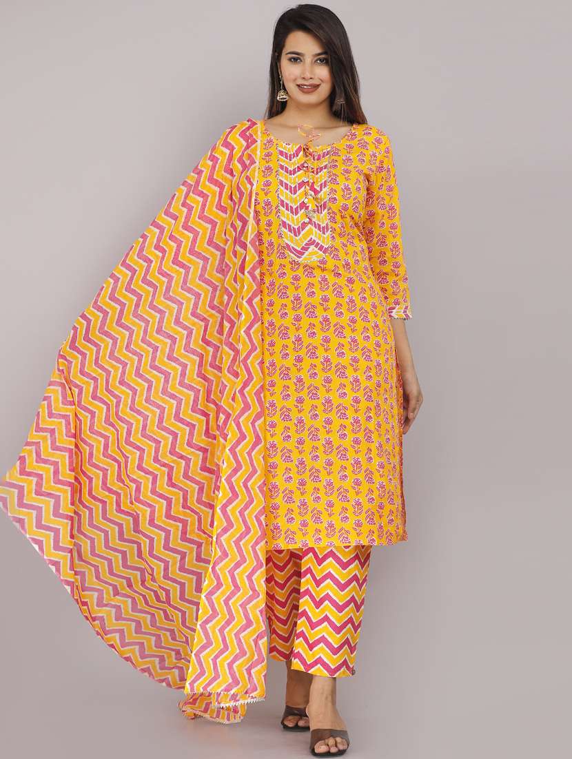 women floral kurta pant set with dupatta